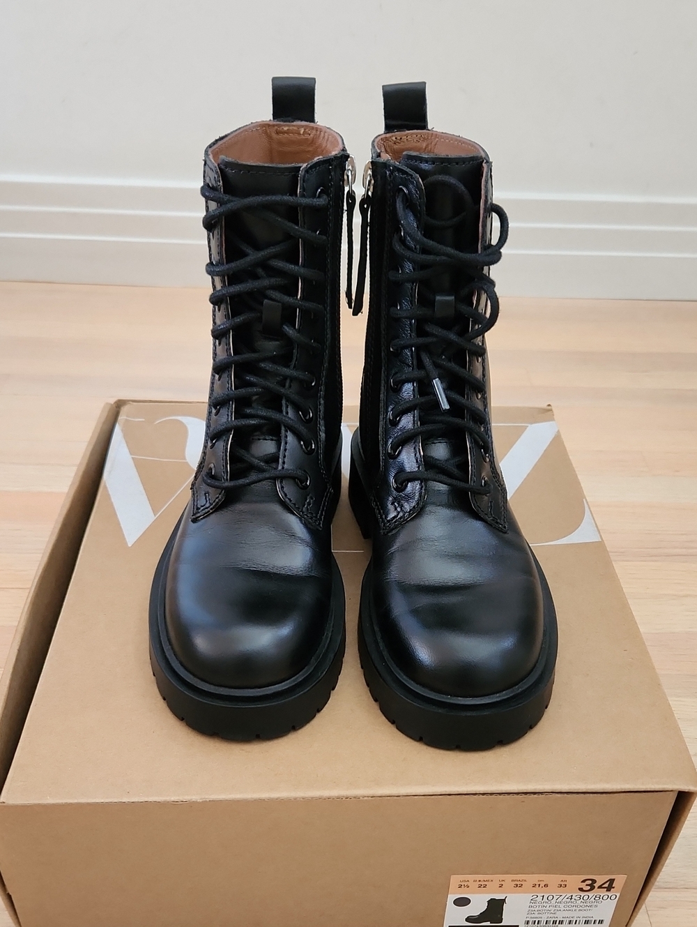 ZARA Lace-Up Leather Ankle Boots In Size EU 34 (Kids US 2.5, 21.6cm, 8.5")